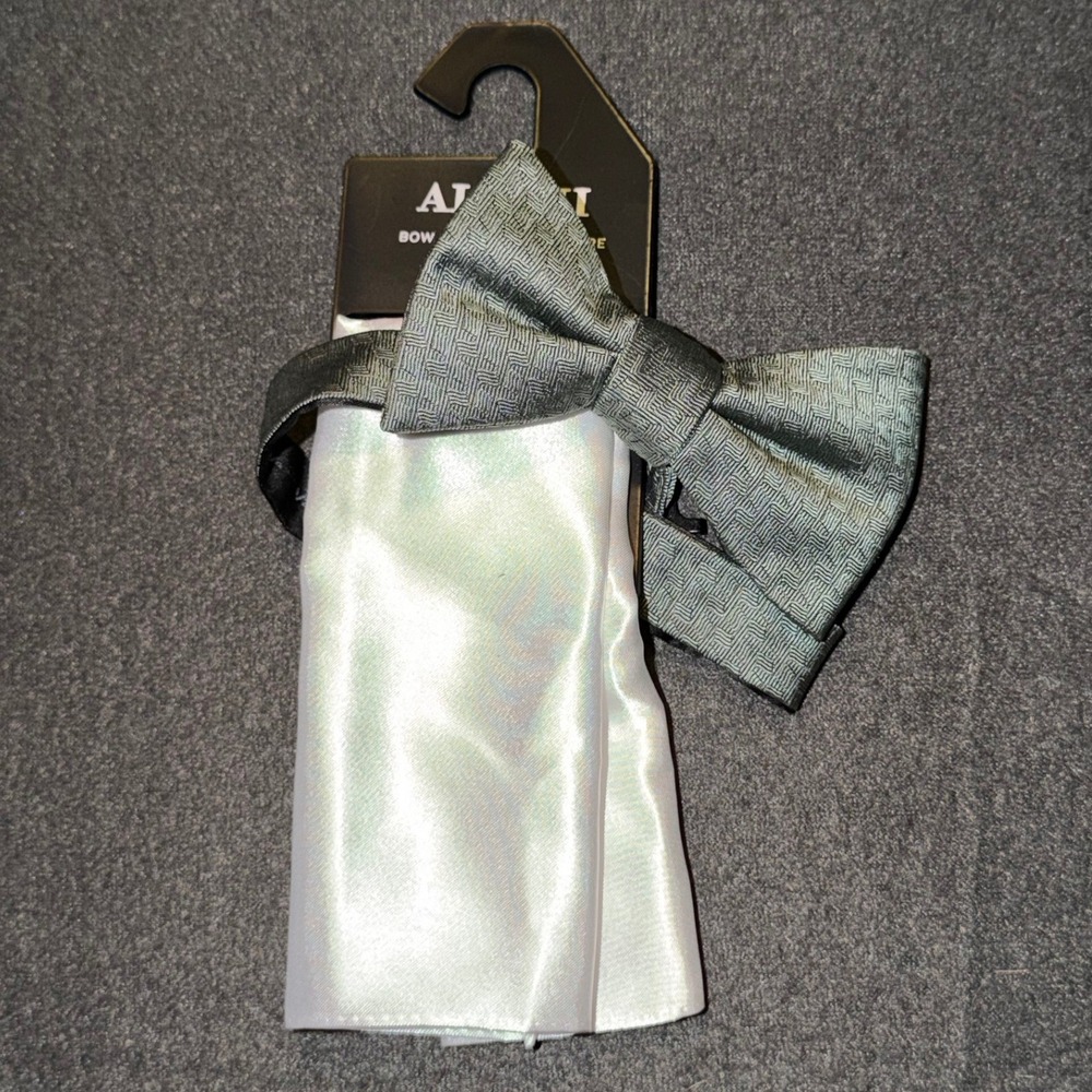 Alfani Mens Bow Tie & Pocket Square Set Green Geometric Jacquard 1AFS23-2001 NEW